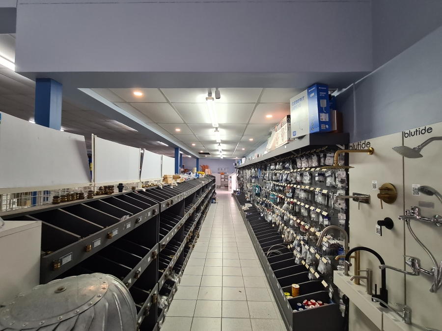 To Let commercial Property for Rent in East Bank Eastern Cape